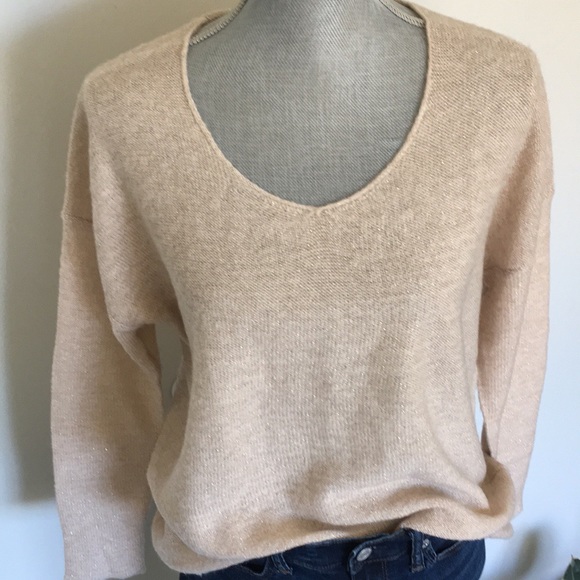 NWT GAP Shimmery Leggings-friendly Hi-lo Hem Pullover Sweater, size Medium ⭐️ - Picture 15 of 15